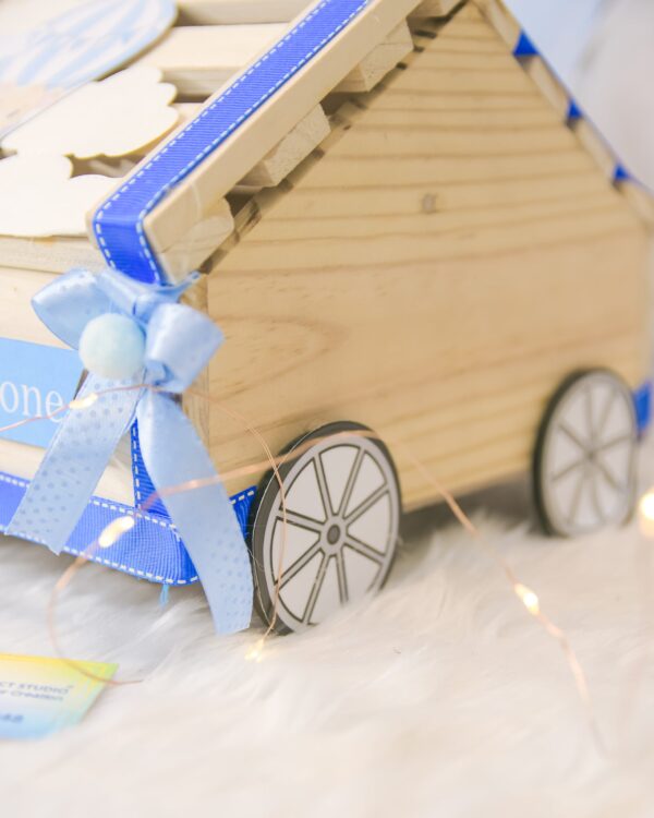 Pinewood Car Hamper - Image 6