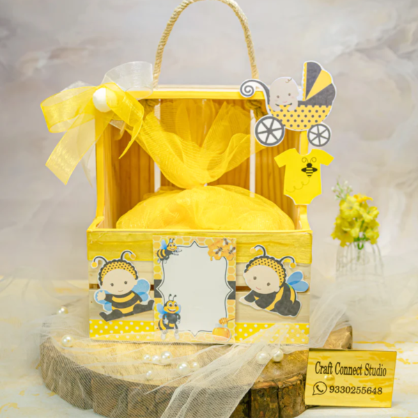 Pinewood Honey Bee Theme Hamper