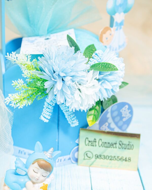 Pinewood Blue Hexagon Hamper - Image 5