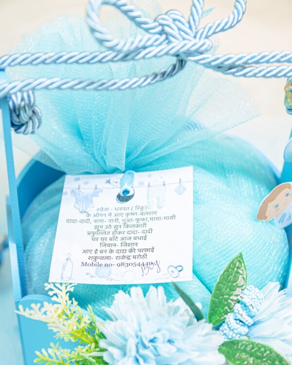 Pinewood Blue Hexagon Hamper - Image 4