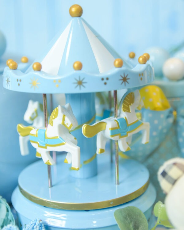 Metal Carousel Hamper - Image 8