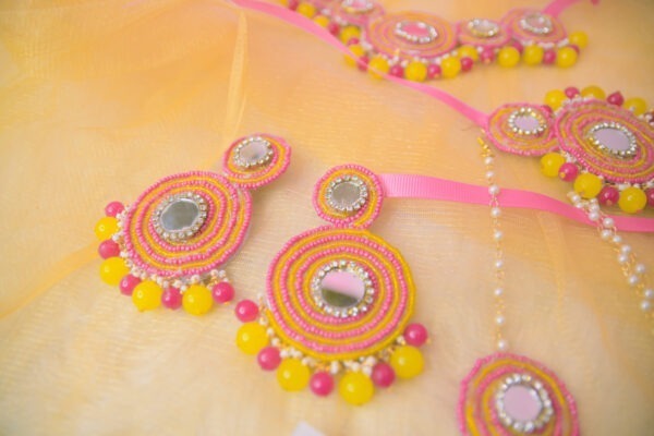 Wedding floral Jewellery - Image 4