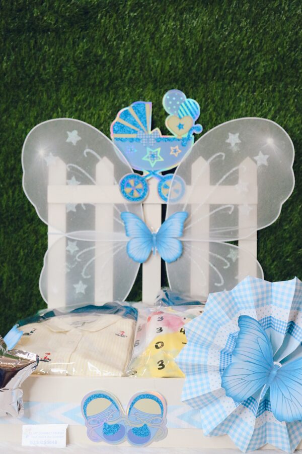 Painted White Fencing Tray Baby Trousseau Hamper - Image 3