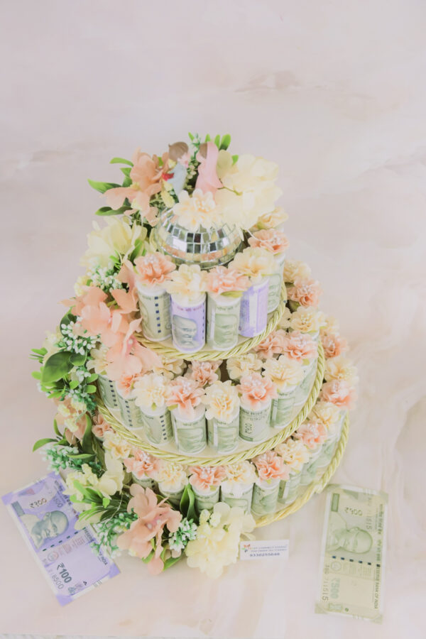 Real Money Three-Tier Hamper - Image 7