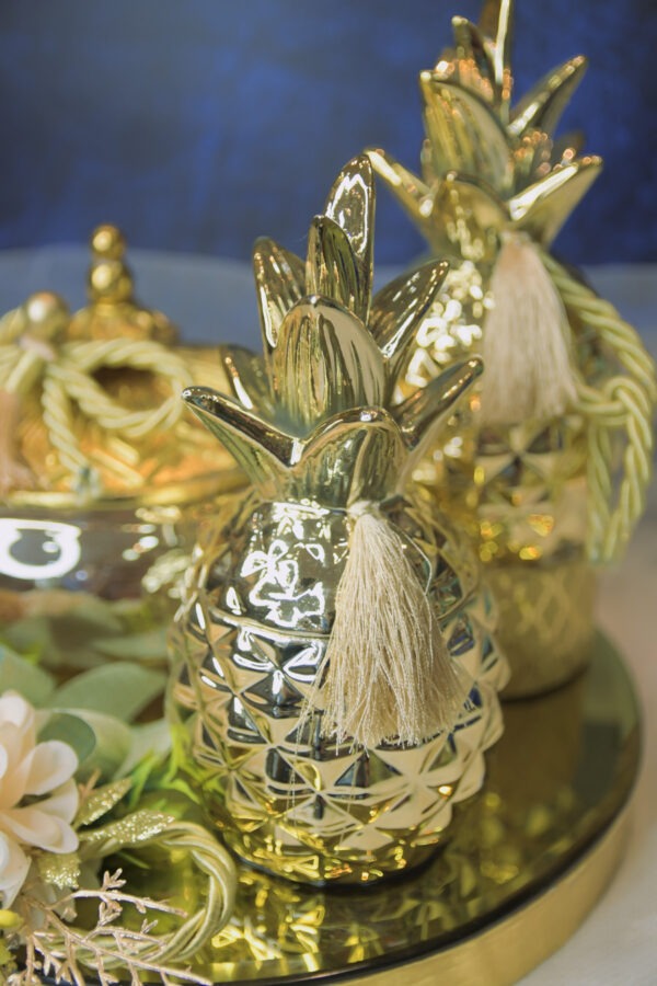 Royal Glass Set Hamper - Image 4