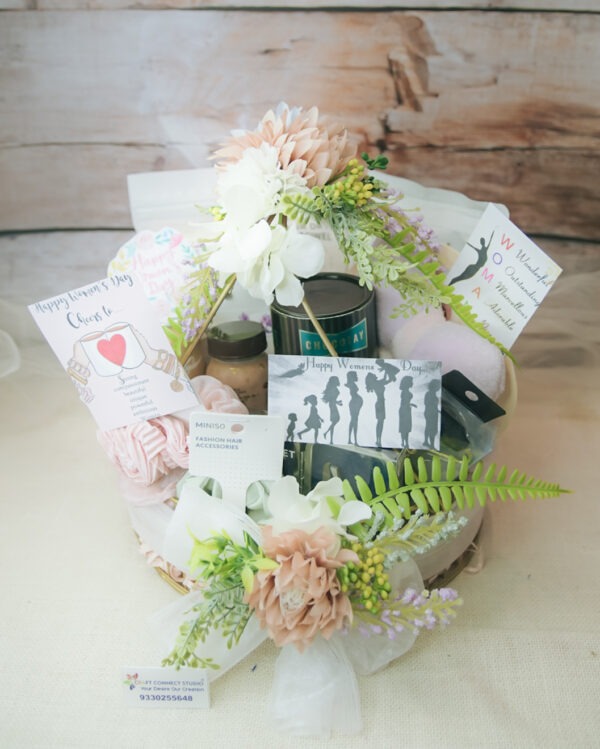 Women's Hamper - Image 2