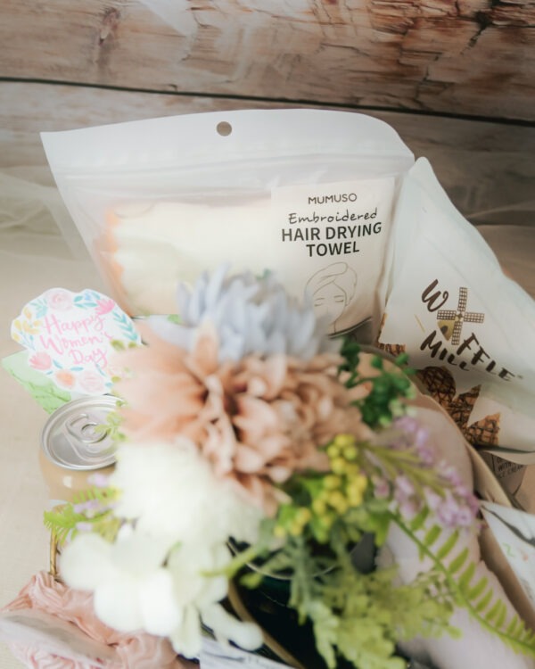 Women's Hamper - Image 9