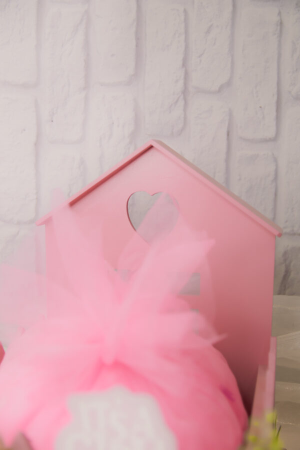 Pink Painted House Fencing Hamper - Image 6