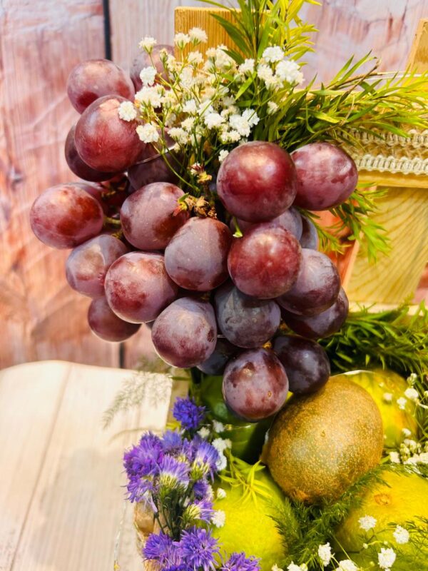 Pinewood Double Decker Fruit Hamper - Image 3