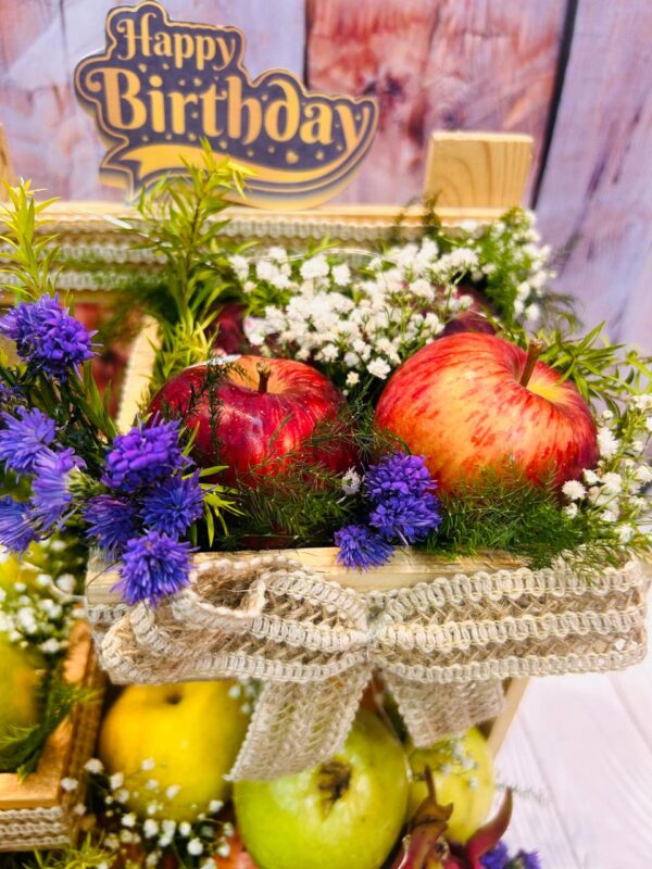 Pinewood Double Decker Fruit Hamper - Image 5